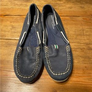 Women’s flats shoes